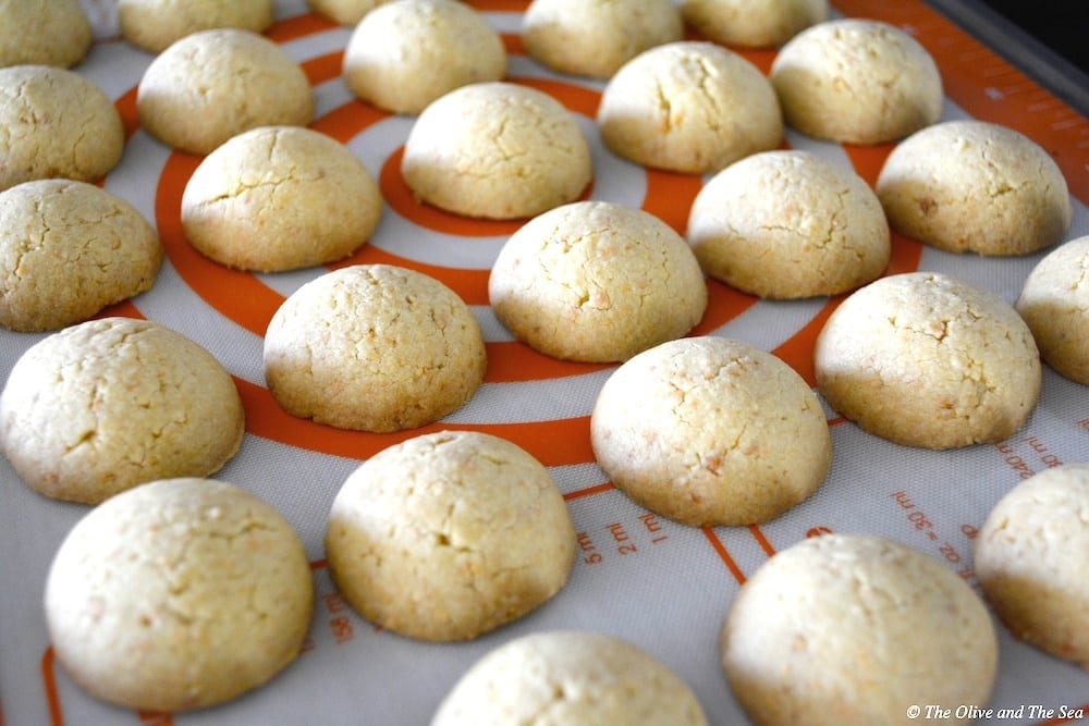 Greek Almond Shortbread Cookies